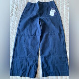 Chaps Capris Dream Lake Navy Women’s Small NWT